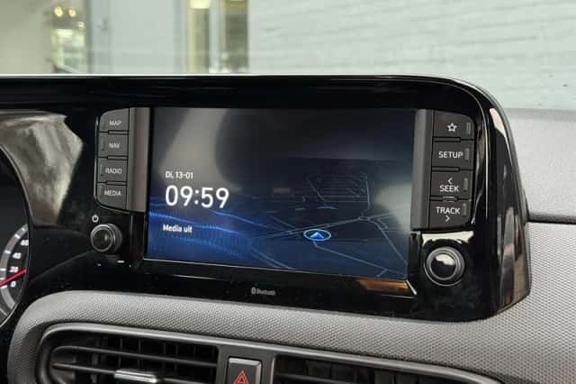 Hyundai i10 (2022) thumbnail 24
