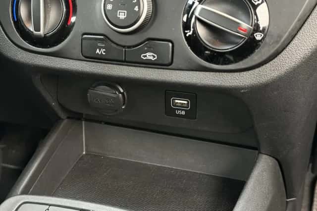 Hyundai i10 (2022) thumbnail 26