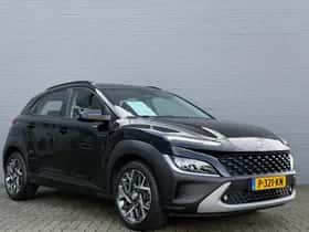 Hyundai Kona (2021) thumbnail 4