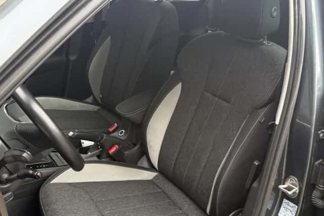 Škoda Kamiq (2021) thumbnail 12