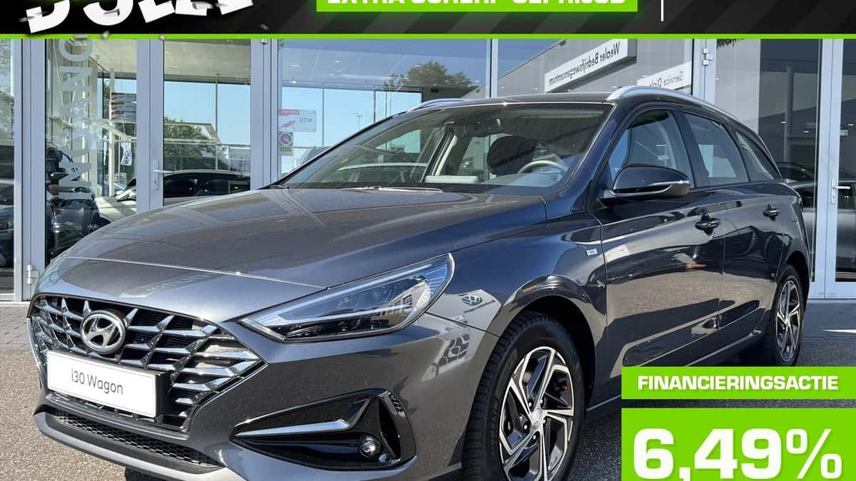 Hyundai i30 (2025) — foto 1