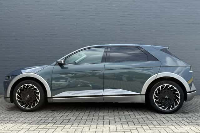 Hyundai Ioniq 5 (2025) thumbnail 2