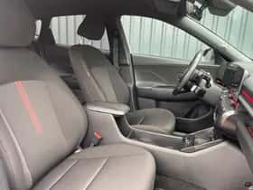 Hyundai Kona (2023) thumbnail 12