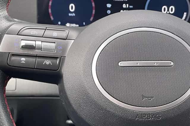 Hyundai Kona (2023) thumbnail 18