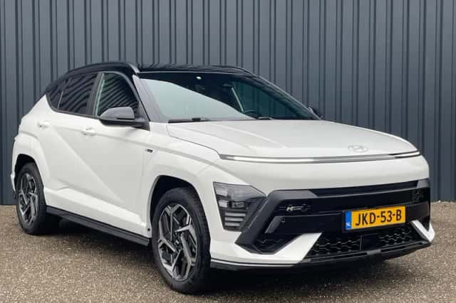 Hyundai Kona (2023) thumbnail 3