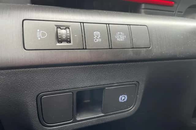 Hyundai Kona (2023) thumbnail 28