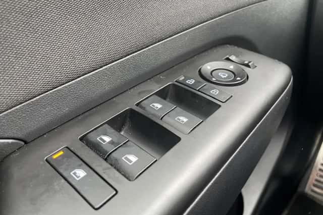 Hyundai Kona (2023) thumbnail 29