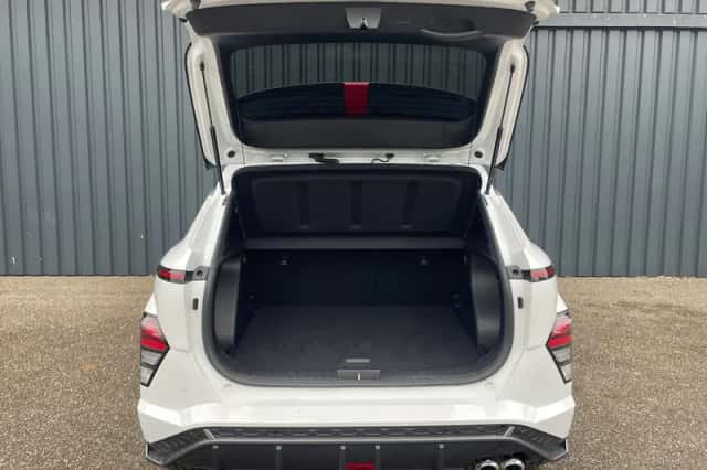 Hyundai Kona (2023) thumbnail 7