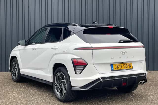 Hyundai Kona (2023) thumbnail 8