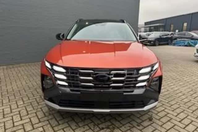 Hyundai Tucson (2025) thumbnail 2