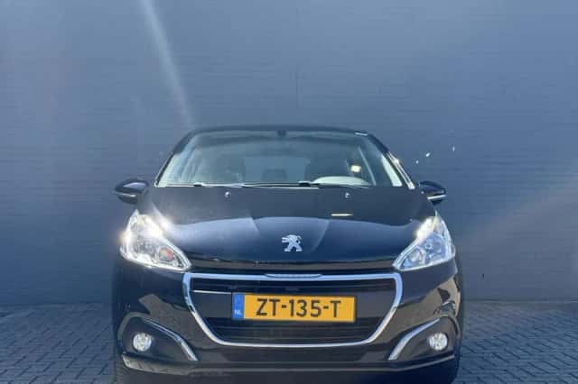 Peugeot 208 (2019) thumbnail 3