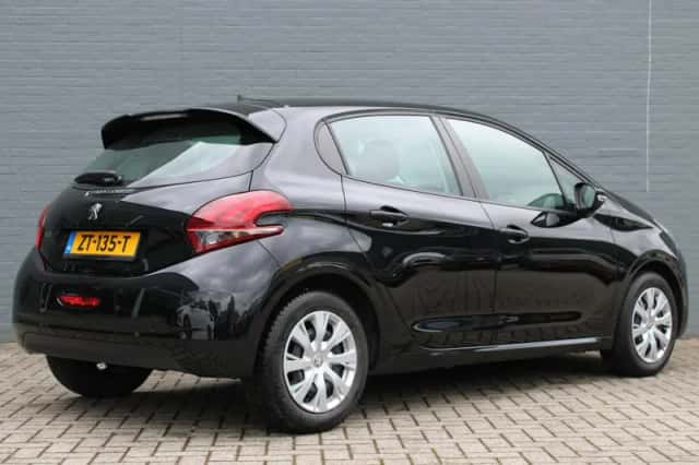 Peugeot 208 (2019) thumbnail 6