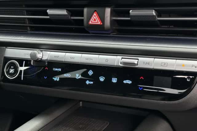 Hyundai Ioniq 6 (2025) thumbnail 28