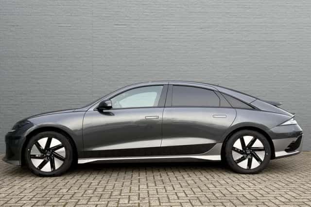 Hyundai Ioniq 6 (2025) thumbnail 9