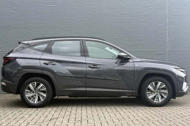 Hyundai Tucson (2022) thumbnail 5
