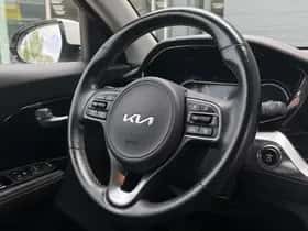Kia Niro EV (2022) thumbnail 17