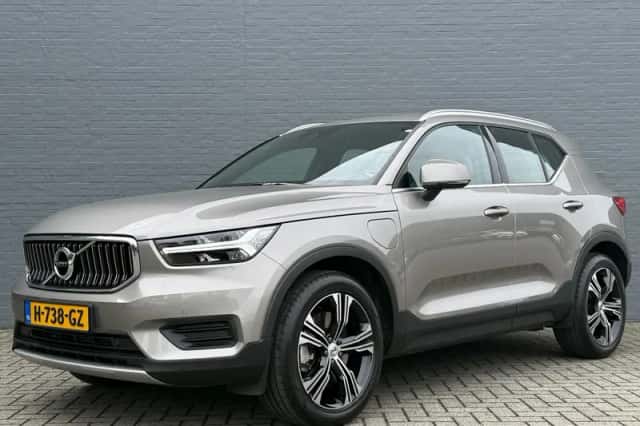 Volvo XC40 (2020) thumbnail 2