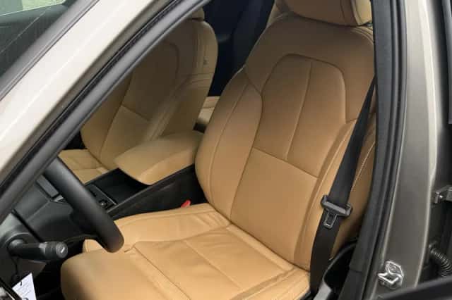 Volvo XC40 (2020) thumbnail 12