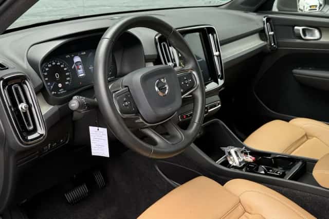 Volvo XC40 (2020) thumbnail 13
