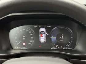 Volvo XC40 (2020) thumbnail 21