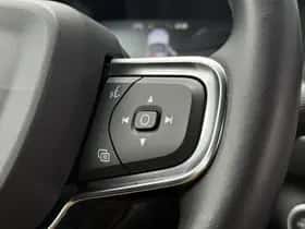 Volvo XC40 (2020) thumbnail 23