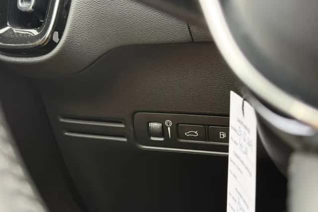 Volvo XC40 (2020) thumbnail 28