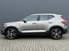 Volvo XC40 (2020) thumbnail 4