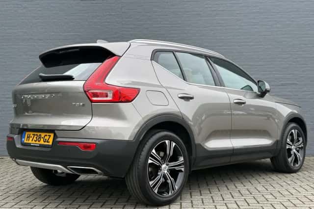 Volvo XC40 (2020) thumbnail 5