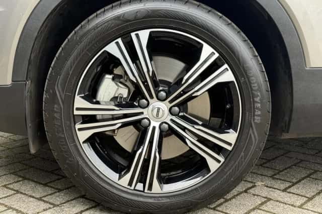 Volvo XC40 (2020) thumbnail 8