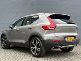 Volvo XC40 (2020) thumbnail 9