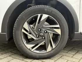 Hyundai Bayon (2023) thumbnail 10