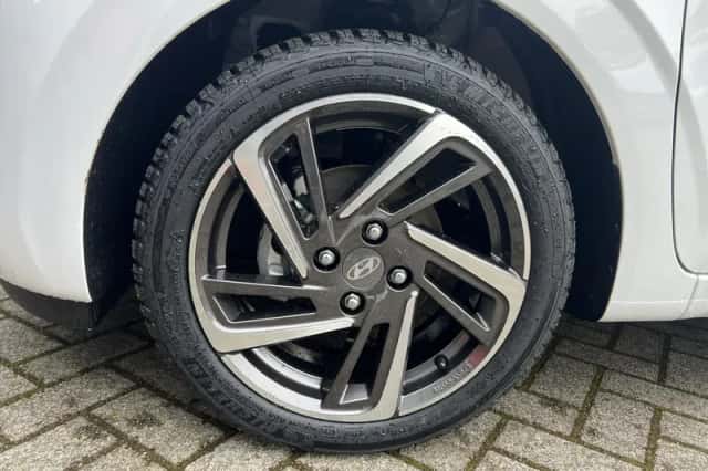 Hyundai i10 (2024) thumbnail 16