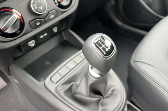 Hyundai i10 (2024) thumbnail 28