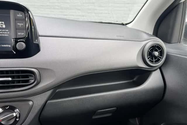 Hyundai i10 (2024) thumbnail 30