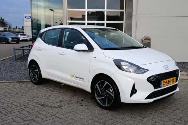 Hyundai i10 (2024) thumbnail 4