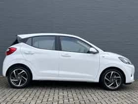 Hyundai i10 (2024) thumbnail 9