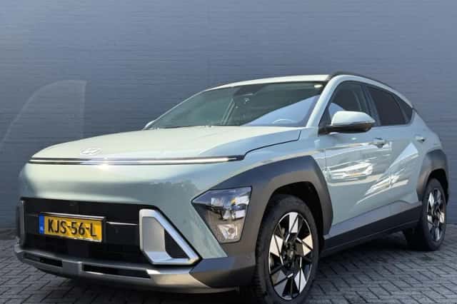 Hyundai Kona (2023) thumbnail 2