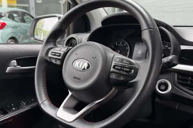 Kia Picanto (2021) thumbnail 15