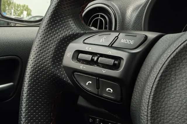 Kia Picanto (2021) thumbnail 19