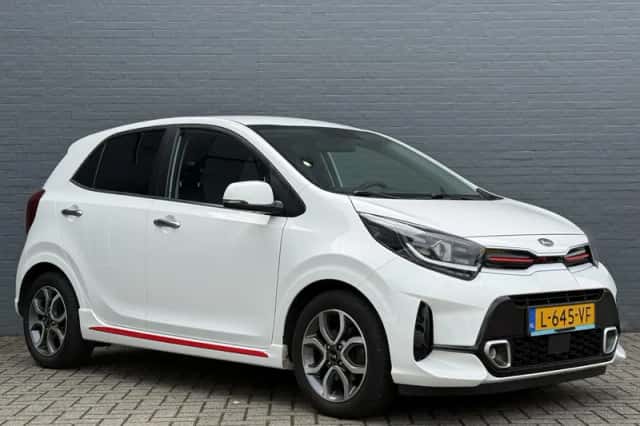 Kia Picanto (2021) thumbnail 3