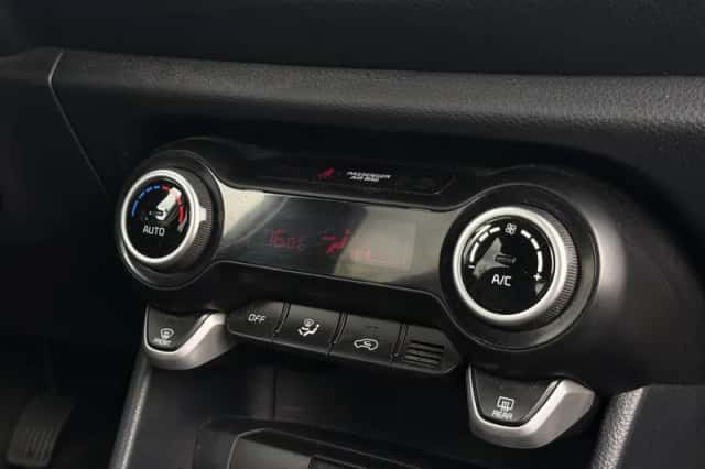 Kia Picanto (2021) thumbnail 25