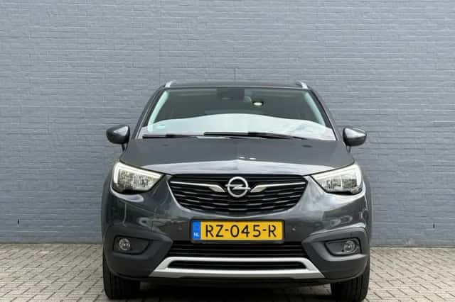 Opel Crossland X (2018) thumbnail 3