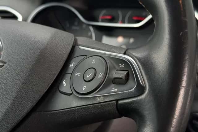 Opel Crossland X (2018) thumbnail 24