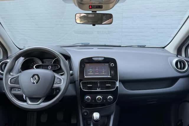 Renault Clio (2017) thumbnail 16