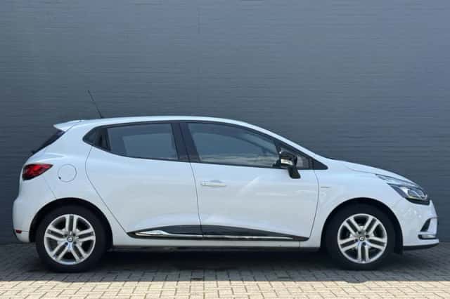 Renault Clio (2017) thumbnail 5