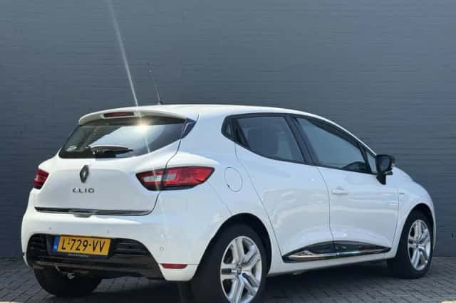Renault Clio (2017) thumbnail 6