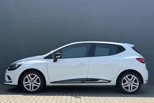 Renault Clio (2017) thumbnail 9