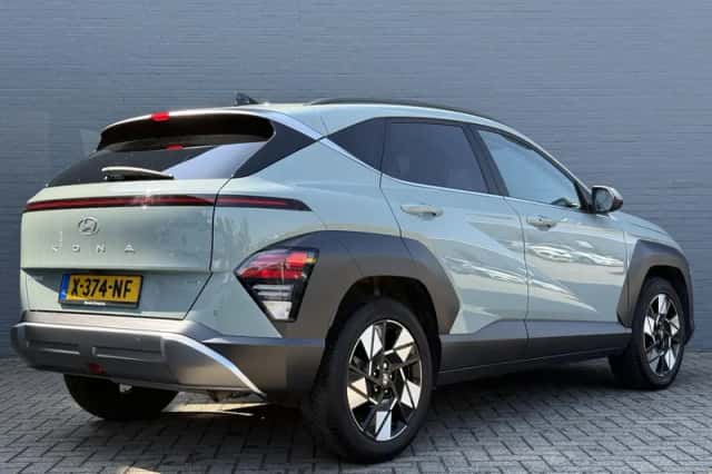 Hyundai Kona (2023) thumbnail 5
