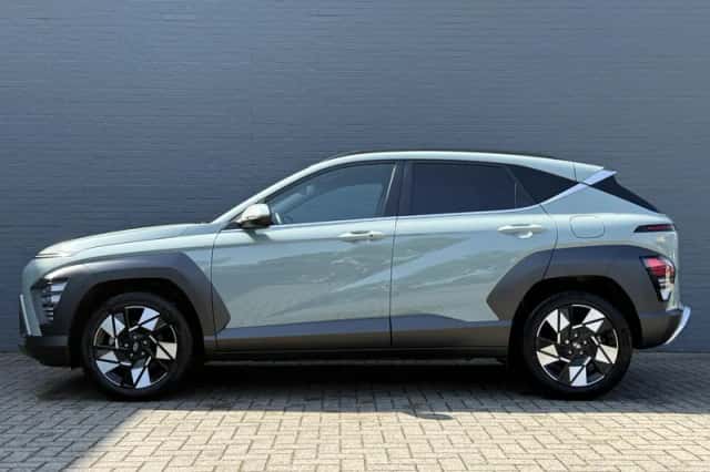 Hyundai Kona (2023) thumbnail 8