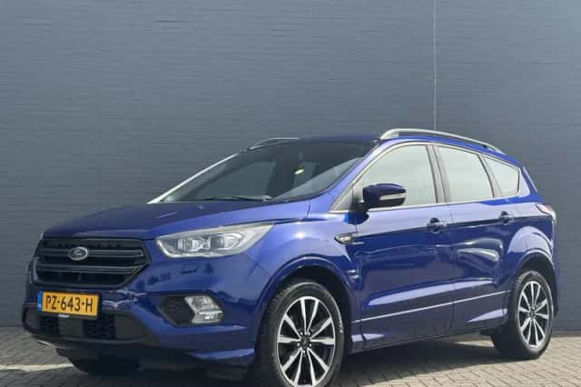 Ford Kuga (2017) thumbnail 2